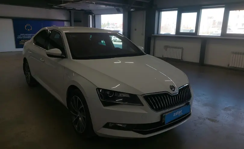 Skoda Superb 2019 года за 15 000 000 тг. в Астана фото 2