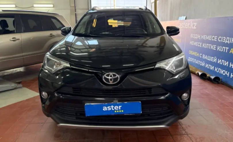 Toyota RAV4 2016 года за 12 500 000 тг. в Астана фото 2