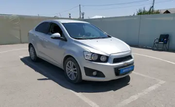 Chevrolet Aveo 2014 года за 3 500 000 тг. в Шымкент фото 2