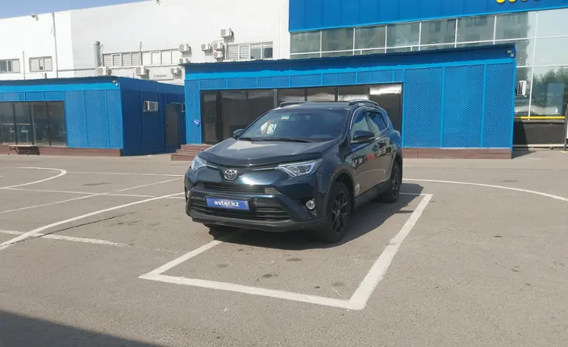 Toyota RAV4 2019 года за 13 700 000 тг. в Алматы