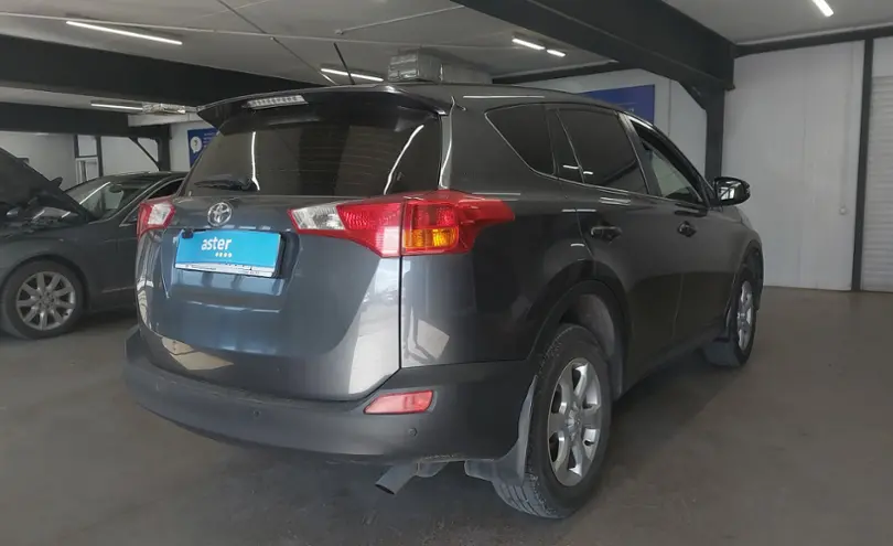 Toyota RAV4 2013 года за 9 000 000 тг. в Астана фото 3