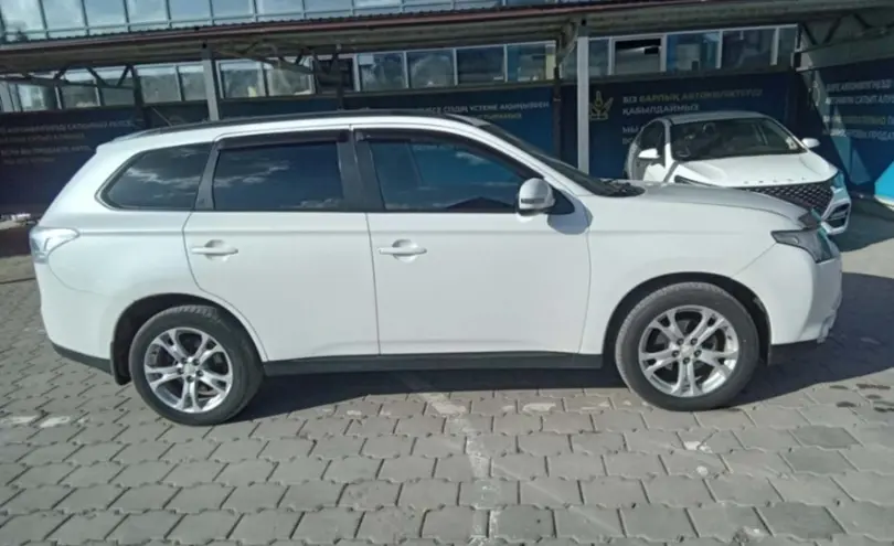 Mitsubishi Outlander 2012 года за 6 500 000 тг. в Караганда фото 4