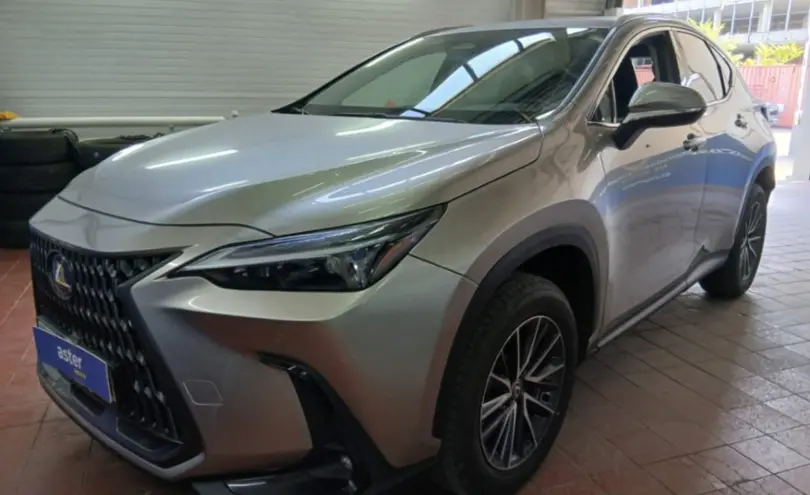 Lexus NX 2023 года за 25 000 000 тг. в Астана