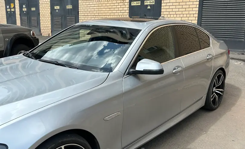 BMW 5 серии 2014 года за 12 000 000 тг. в Астана