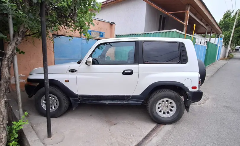 SsangYong Korando 2001 года за 2 300 000 тг. в Шымкент