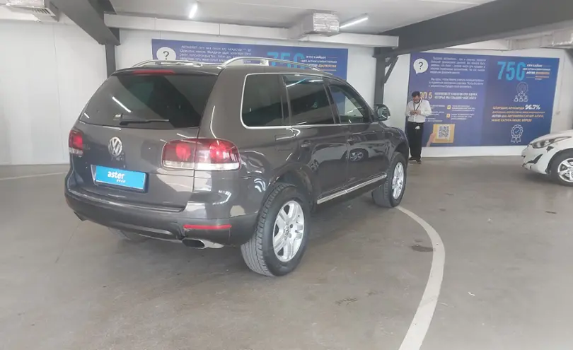Volkswagen Touareg 2007 года за 7 000 000 тг. в Астана фото 3
