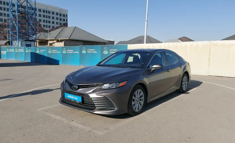 Toyota Camry 2022 года за 14 500 000 тг. в Шымкент