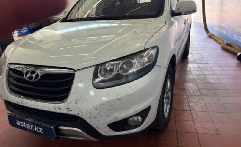 Hyundai Santa Fe 2012 года за 7 500 000 тг. в Астана