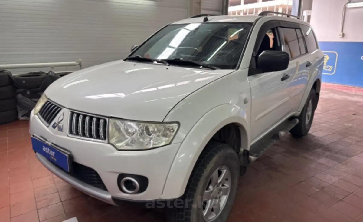 Mitsubishi Pajero Sport 2012 года за 6 800 000 тг. в Астана