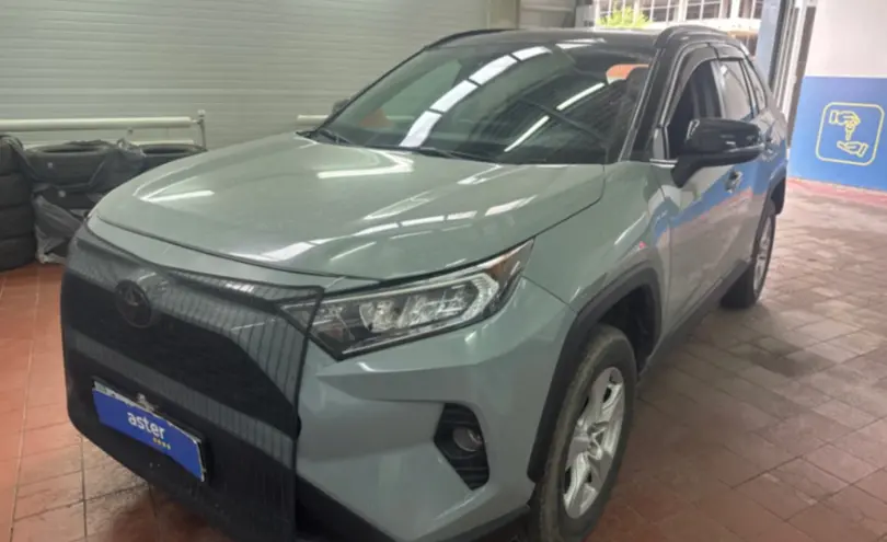 Toyota RAV4 2020 года за 14 200 000 тг. в Астана