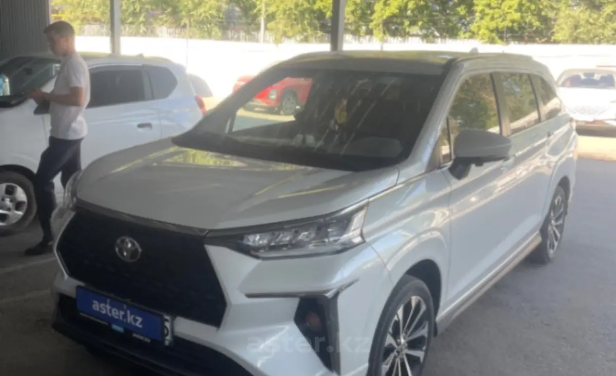 Toyota Veloz 2023 года за 11 000 000 тг. в Алматы