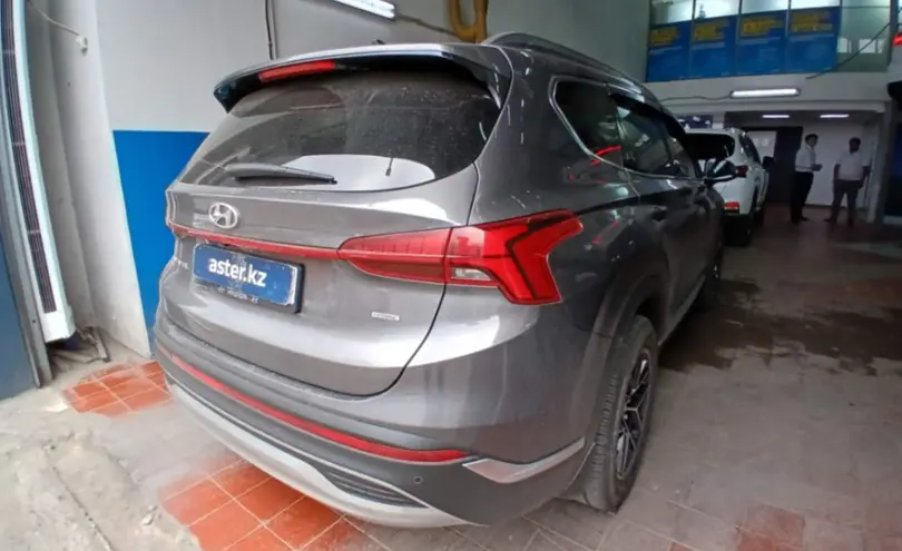 Hyundai Santa Fe 2022 года за 16 000 000 тг. в Астана фото 5
