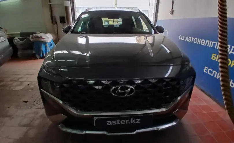 Hyundai Santa Fe 2022 года за 16 000 000 тг. в Астана фото 2