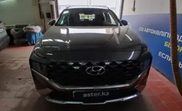 Hyundai Santa Fe 2022 года за 16 000 000 тг. в Астана фото 2