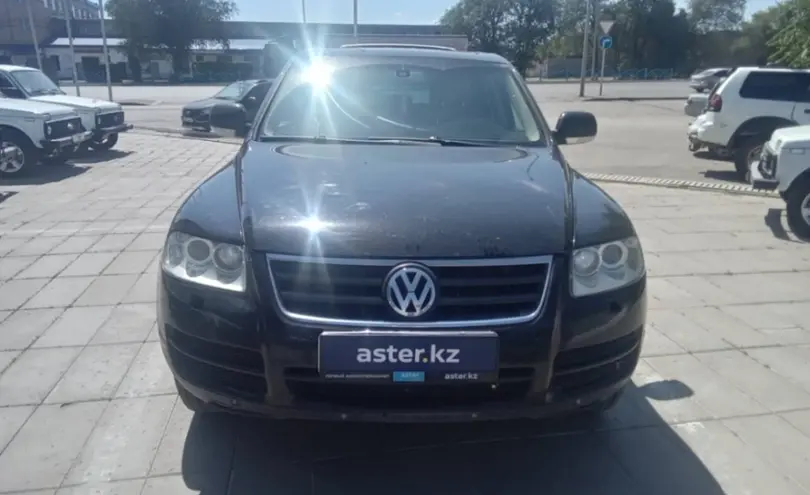 Volkswagen Touareg 2007 года за 6 500 000 тг. в Уральск фото 2