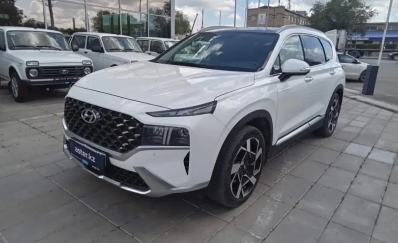 Hyundai Santa Fe 2022 года за 17 000 000 тг. в Уральск