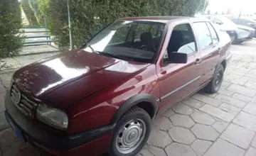 Volkswagen Vento 1992 года за 800 000 тг. в Талдыкорган фото 1