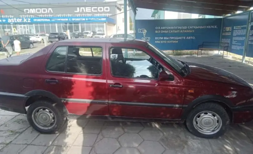 Volkswagen Vento 1992 года за 800 000 тг. в Талдыкорган фото 4