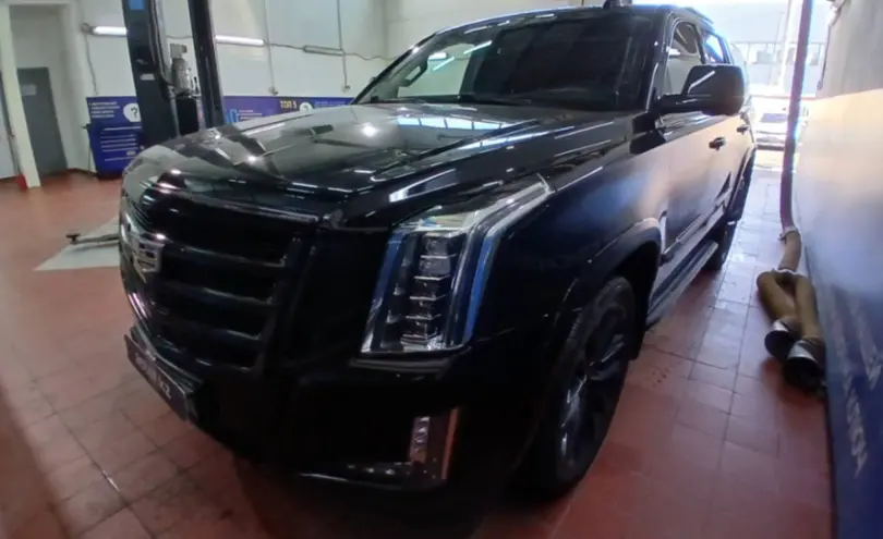 Cadillac Escalade 2020 года за 30 000 000 тг. в Астана