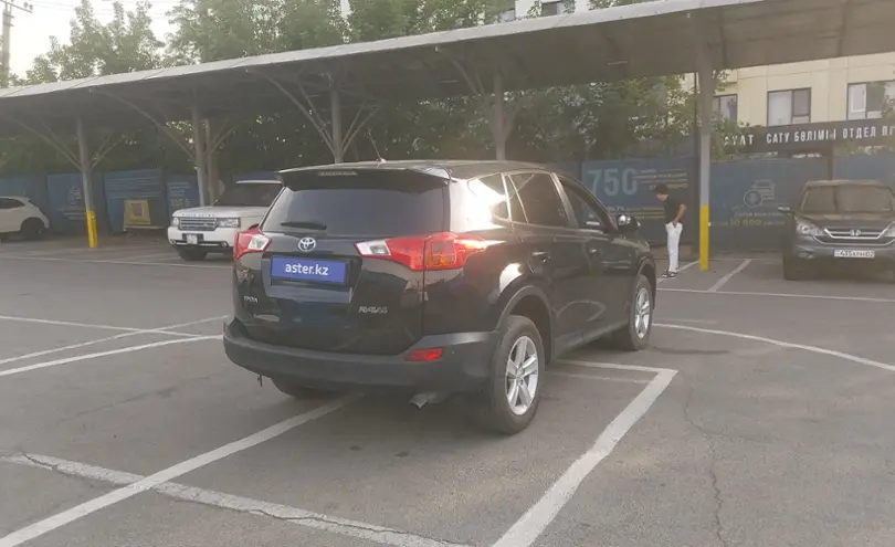 Toyota RAV4 2013 года за 9 000 000 тг. в Алматы фото 3