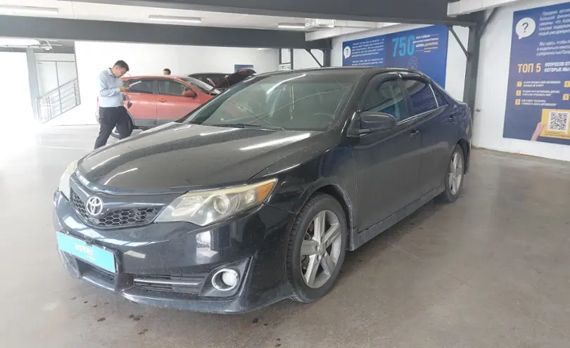 Toyota Camry 2013 года за 7 500 000 тг. в Астана