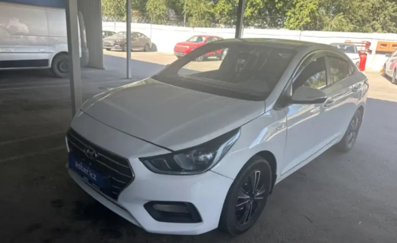 Hyundai Accent 2018 года за 6 000 000 тг. в Алматы