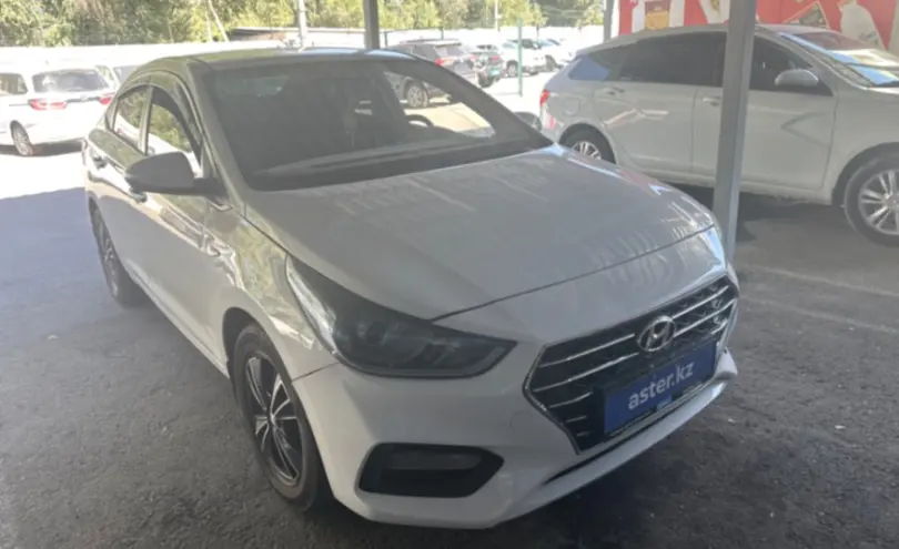 Hyundai Accent 2018 года за 6 000 000 тг. в Алматы фото 3