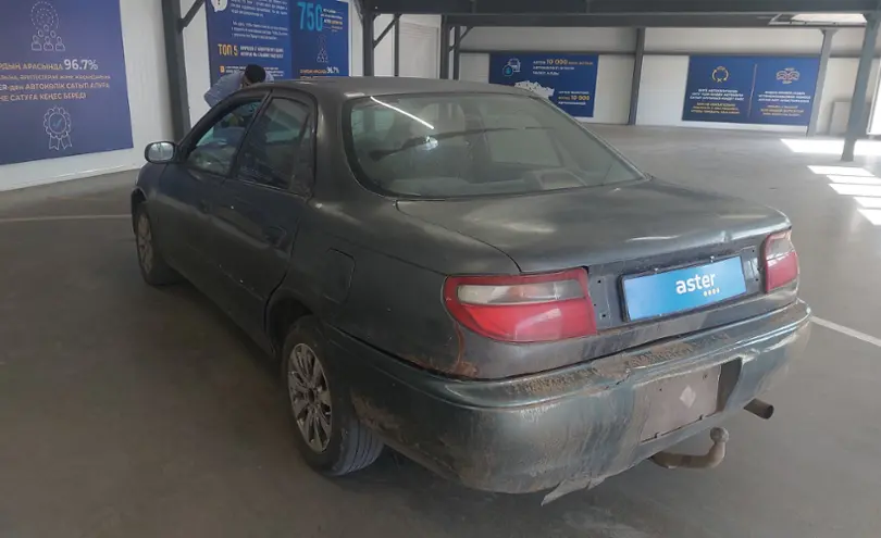 Toyota Carina 1995 года за 600 000 тг. в Астана фото 2