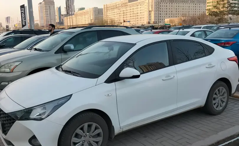 Hyundai Accent 2022 года за 8 000 000 тг. в Астана
