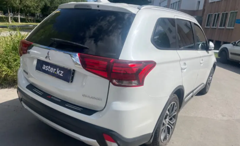 Mitsubishi Outlander 2017 года за 8 500 000 тг. в Костанай фото 5