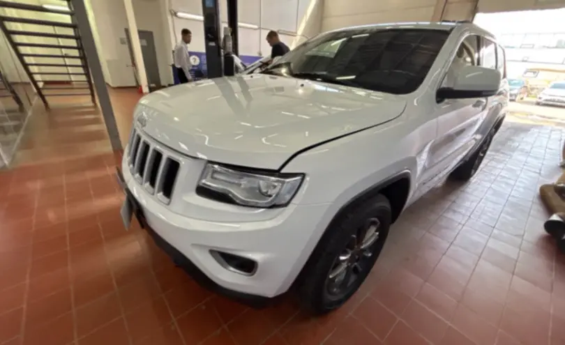 Jeep Grand Cherokee 2014 года за 13 000 000 тг. в Астана