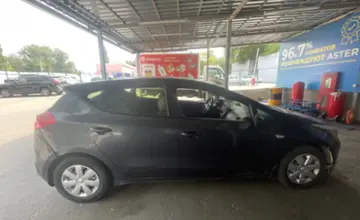 Kia Ceed 2014 года за 4 000 000 тг. в Алматы фото 4
