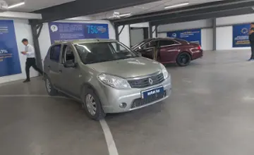 Renault Sandero 2012 года за 4 000 000 тг. в Астана фото 2