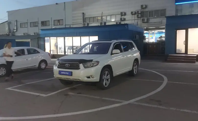 Toyota Highlander 2008 года за 10 500 000 тг. в Алматы