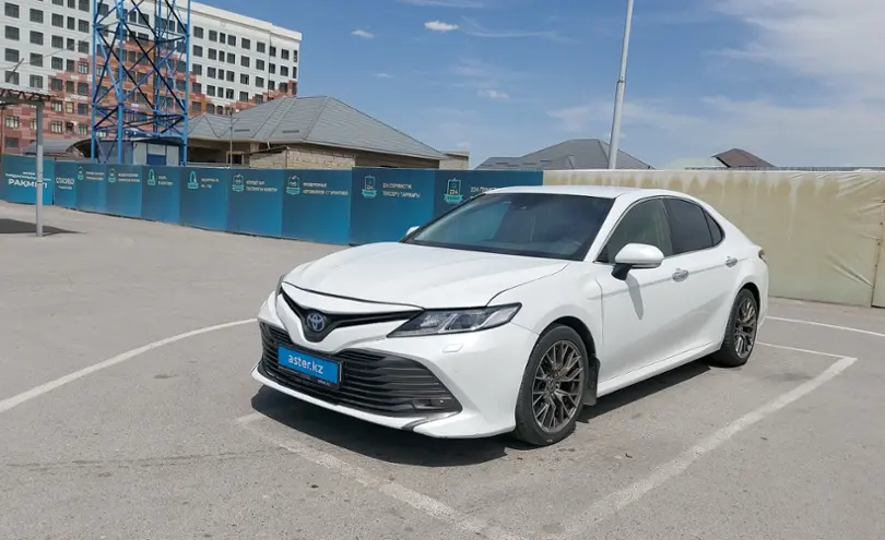 Toyota Camry 2019 года за 10 500 000 тг. в Шымкент