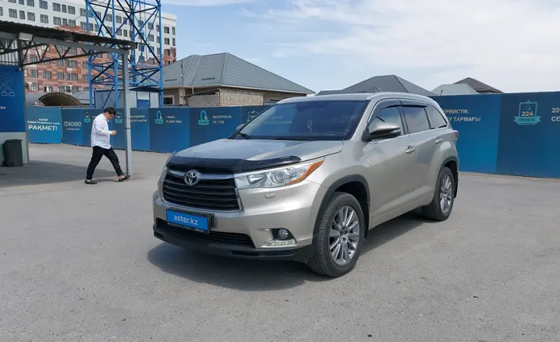 Toyota Highlander 2015 года за 15 500 000 тг. в Шымкент