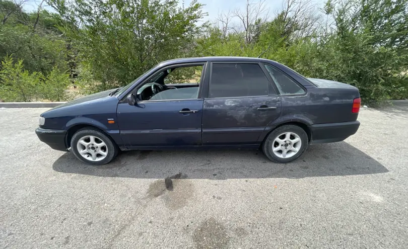 Volkswagen Passat 1993 года за 800 000 тг. в Алматы