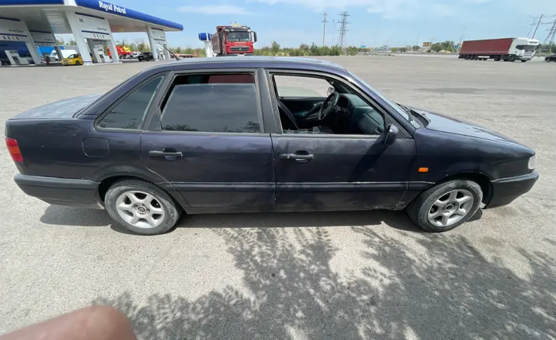 Volkswagen Passat 1993 года за 800 000 тг. в Алматы фото 3