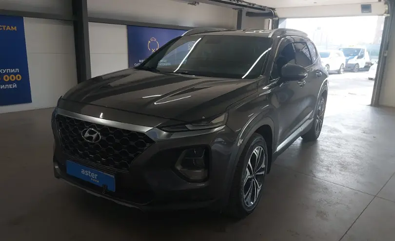 Hyundai Santa Fe 2020 года за 13 500 000 тг. в Астана