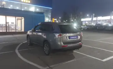 Mitsubishi Outlander 2012 года за 7 500 000 тг. в Алматы фото 4