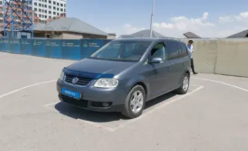 Volkswagen Touran 2004 года за 4 500 000 тг. в Шымкент фото 1