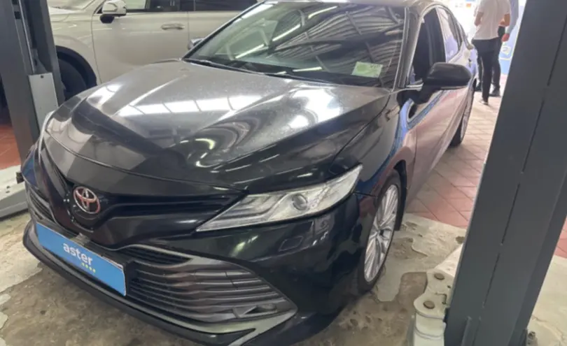 Toyota Camry 2018 года за 12 500 000 тг. в Астана