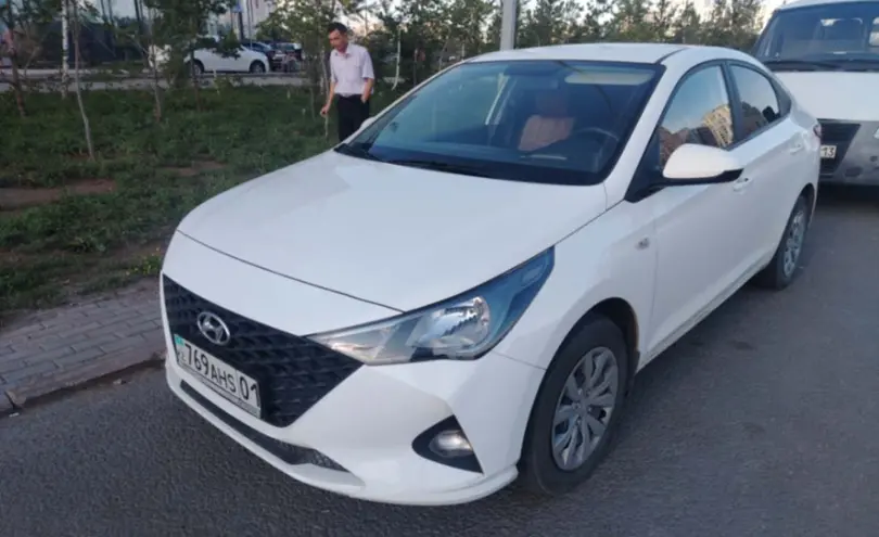 Hyundai Accent 2022 года за 8 500 000 тг. в Астана
