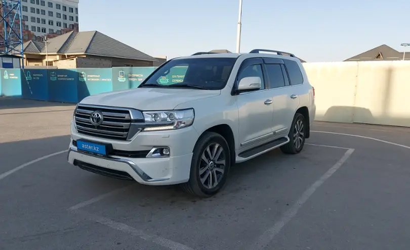 Toyota Land Cruiser 2017 года за 31 000 000 тг. в Шымкент