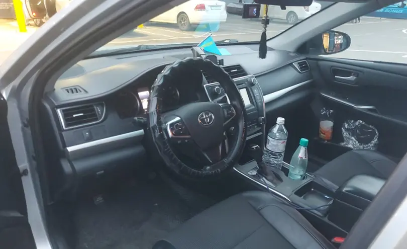 Toyota Camry 2015 года за 8 000 000 тг. в Алматы фото 5