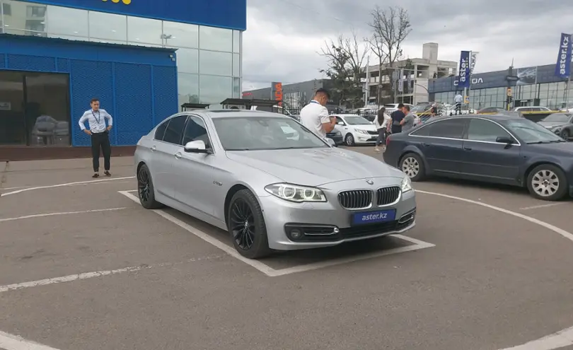 BMW 5 серии 2014 года за 11 800 000 тг. в Алматы фото 2