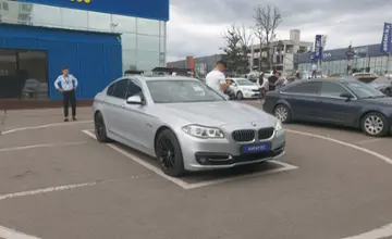 BMW 5 серии 2014 года за 11 800 000 тг. в Алматы фото 2