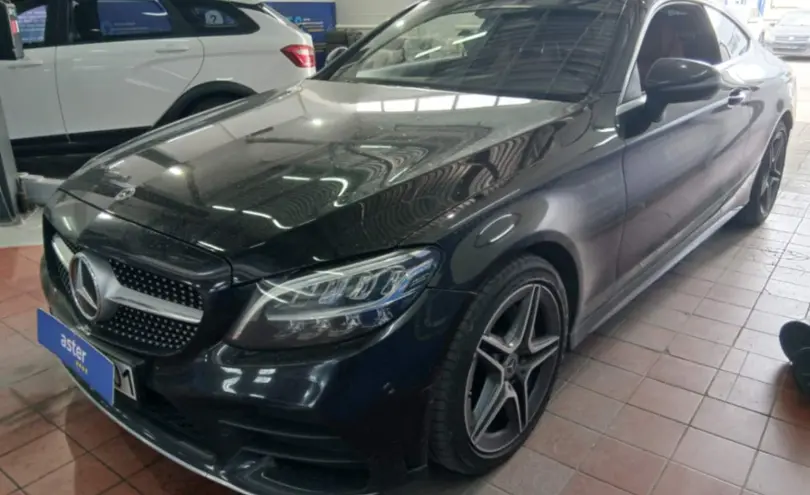 Mercedes-Benz C-Класс 2019 года за 17 000 000 тг. в Астана