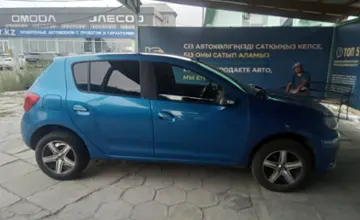 Renault Sandero 2015 года за 3 200 000 тг. в Талдыкорган фото 4