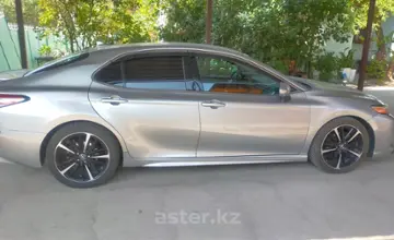 Toyota Camry 2019 года за 11 800 000 тг. в Туркестанская область фото 1